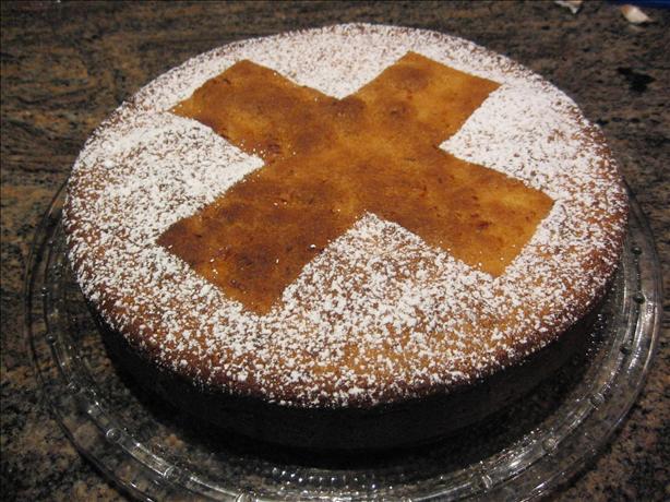 Engadiner Nusstorte (Nut Cake). Photo by Chickee