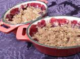 Raspberry Apple Crisp. Photo by momaphet
