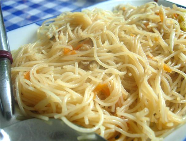 Vegetarian Fried Vermicelli (Fried Bee Hoon). Photo by tunasushi