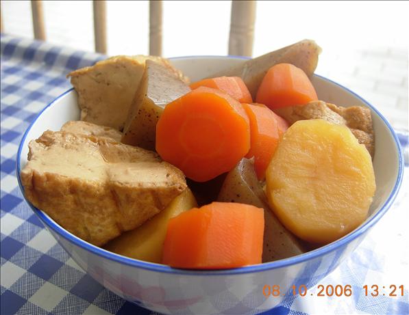 Vegetarian Niku Jaga With Konjac. Photo by tunasushi