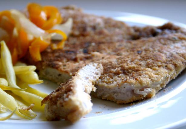 Schnitzel a La Holstein. Photo by Cookin-jo