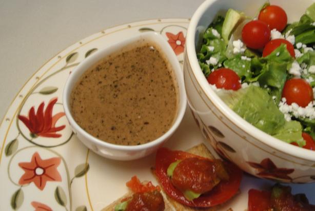 Vinaigrette Dressing. Photo by Debbwl