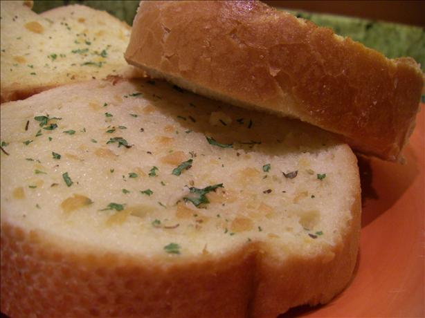 Garlic Bread Supreme. Photo by puppitypup