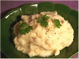 Mashed Potatoes With Roasted Garlic and Rosemary