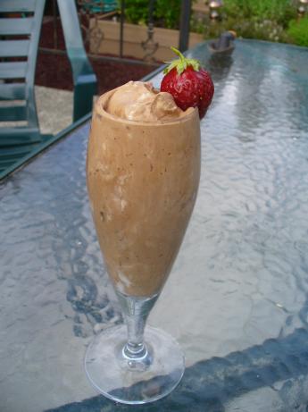 Easy Chocolate Mousse. Photo by IngridH