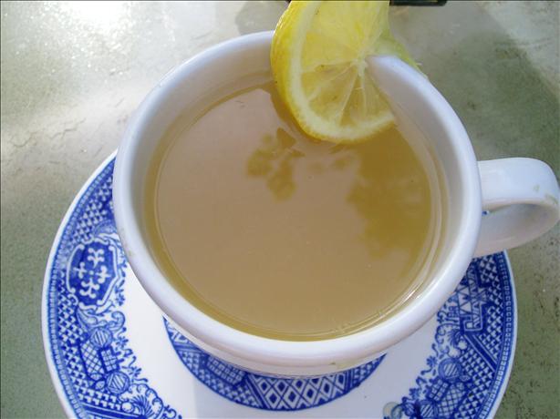 Lemon Tea (Cha De Limao). Photo by Sharon123