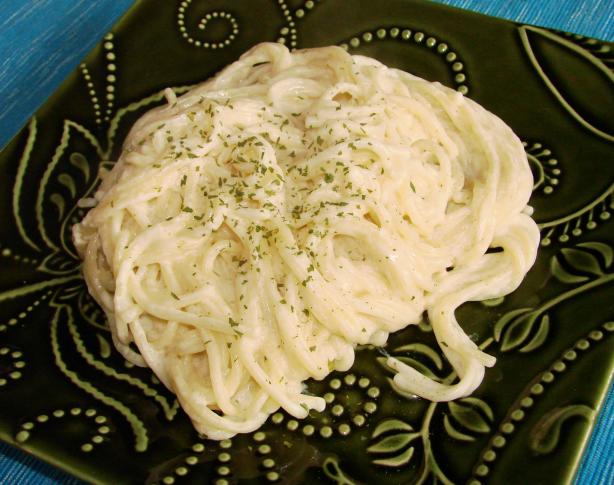 Fettuccine Alfredo. Photo by Boomette