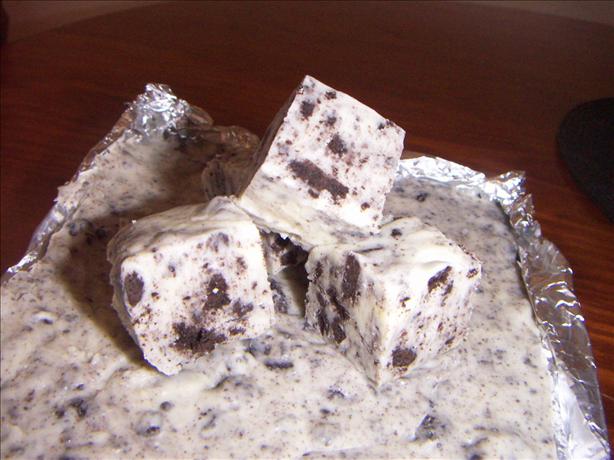 Cookies & Cream Fudge. Photo by dizzydi