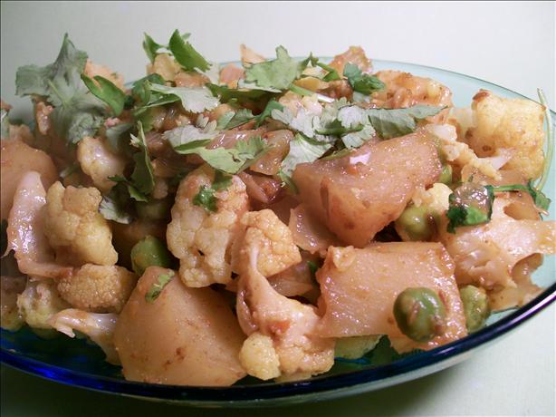 Aloo Gobi Mattar - Cauliflower, Pea and Potato Curry. Photo by Sharon123