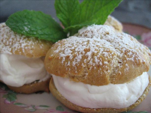 Cream Puffs (Puffed Shell of Choux Pastry). Photo by Brenda.