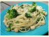 Linguine With Broccoli and Bay Scallops