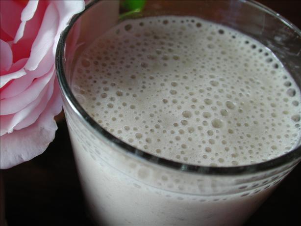 Healthy Banana Milkshake. Photo by Chef floWer