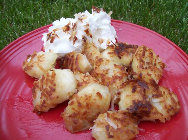 Indonesian Fried Bananas. Photo by AZPARZYCH