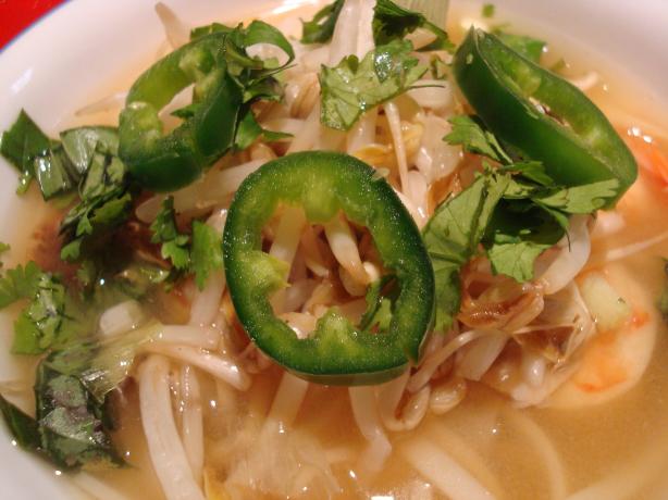 Vietnamese Hot and Sour Soup. Photo by Starrynews