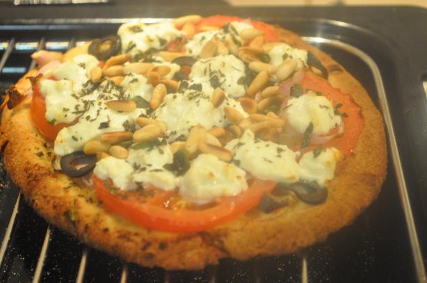 Goat Cheese, Tomato, and Basil  Pizza. Photo by I'mPat