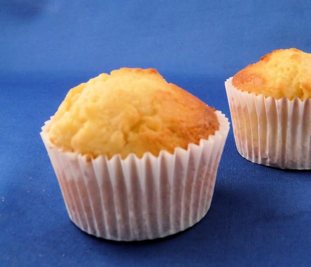 Yellow Cupcakes. Photo by PaulaG