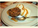 Cinnamon Bread Puddings With Caramel Syrup