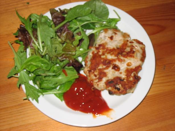 Quick & Easy Broiled Turkey Burgers. Photo by What's Cooking?
