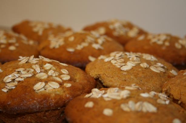 Incredible Oat Bran Muffins, Plain, Blueberry or Banana. Photo by lilsweetie