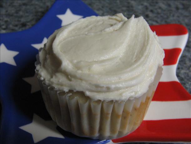 Banana Cupcakes With Amaretto Buttercream. Photo by Vino Girl