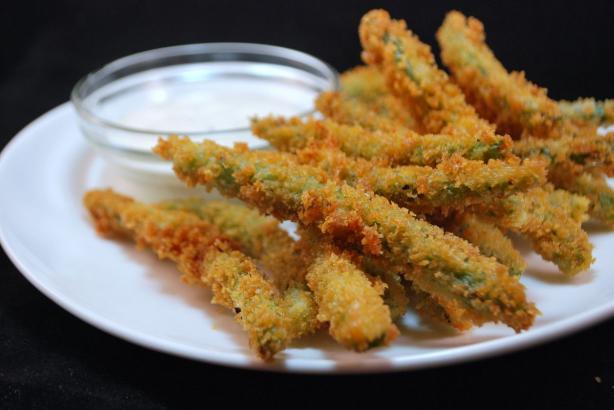 Copycat Crispy Green Bean Fries(Tgi Friday's). Photo by Crimthann