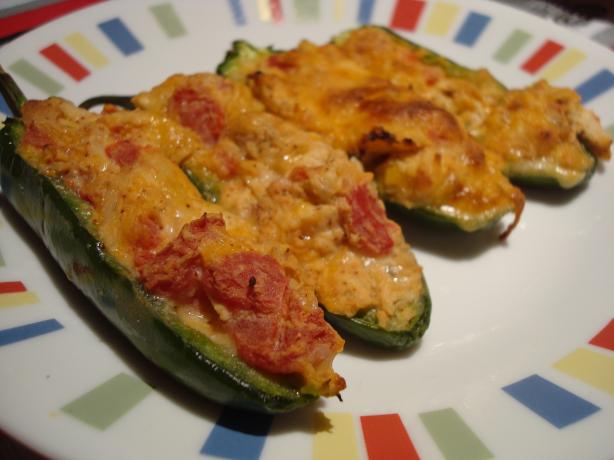 Paula Deen's Chicken Quesadilla Stuffed Jalapenos. Photo by Starrynews