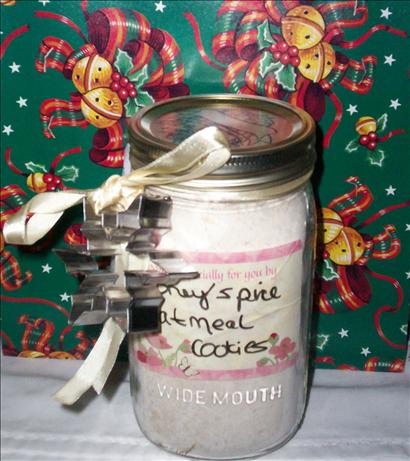 Honey Spice Oatmeal Cookie Mix - Gift in a Jar. Photo by Shirl (J) 831