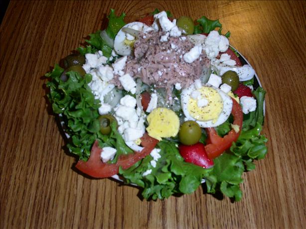 Slata Tunisiya - Tunisian Salad. Photo by Chabear01