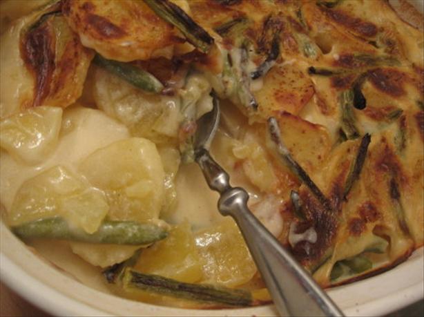 Scalloped Potatoes With Fresh Green Beans. Photo by Engrossed