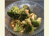 Broccoli With Garlic and White Wine