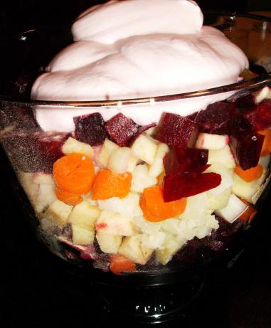 Rosolli - Finnish Beetroot Salad. Photo by mersaydees