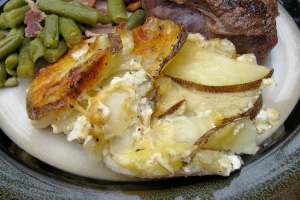 'ohana Cheesy Scalloped Potatoes--Walt Disney World. Photo by lazyme