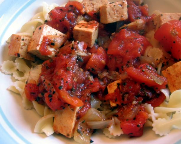 Rotini & Basil. Photo by Dreamer in Ontario