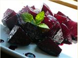 Roasted Beets With a Rosemary Glaze
