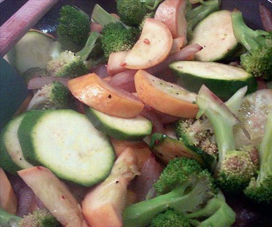Zucchini/Yellow Squash Stir Fry. Photo by dicentra