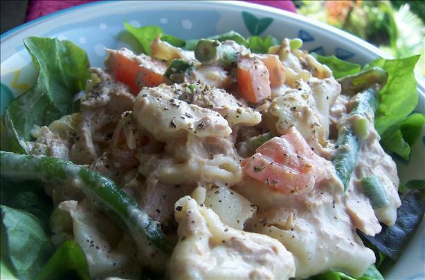 Tuna Tortellini Salad. Photo by lazyme