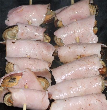 Mussel-Man Kebabs / Skewers. Photo by Peter J