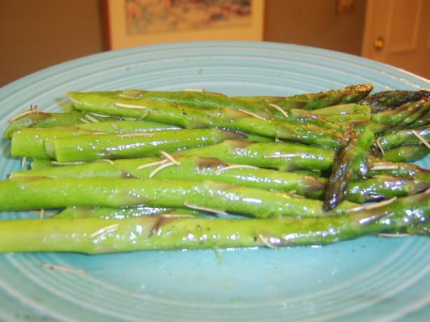 Quick BBQ Asparagus. Photo by LifeIsGood