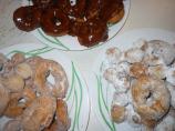 Amazing Gluten-Free Buttermilk Donuts / Doughnuts