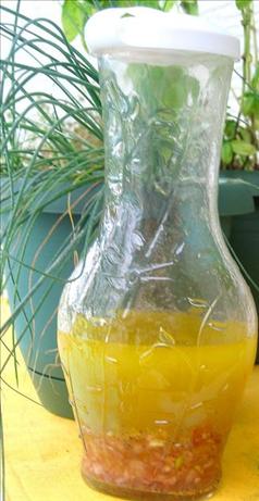 Basic Vinaigrette. Photo by diner524