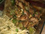 Chicken With Walnuts, Bell Peppers (Capsicum) and Green Onions