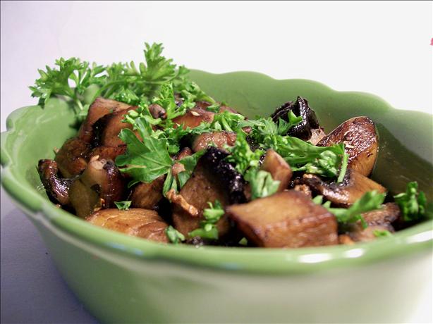 Garlicky Sauteed Mushrooms. Photo by Sharon123