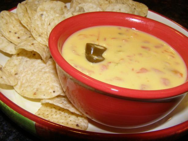Favorite Chile Con Queso (A.k.a. Chile Cheese Dip). Photo by DuChick