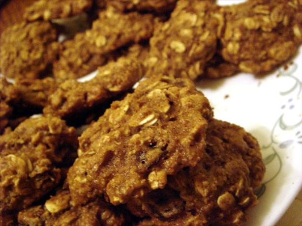 Amazing Whole Wheat Oatmeal Cookies. Photo by yamakarasu