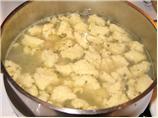 Little Dumpling Soup (Nockerl-/Griessklosschensuppe