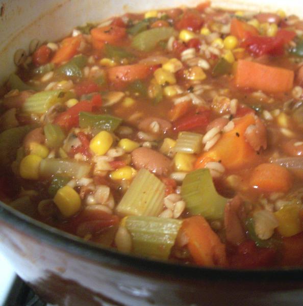 Insanely Easy Vegetarian Chili. Photo by lauralie41