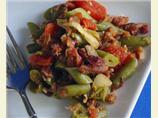 Green Beans With Tomato, Onion and Bacon