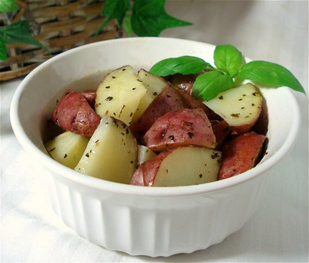 Easy Microwave Potatoes. Photo by Marg (CaymanDesigns)