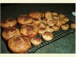 Cinnamon-Apple Muffins