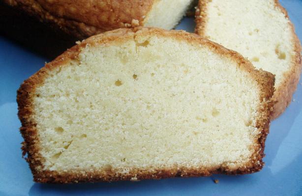 Eileen D'esterhazy Buckley's Creamy Pound Cake. Photo by Kim127